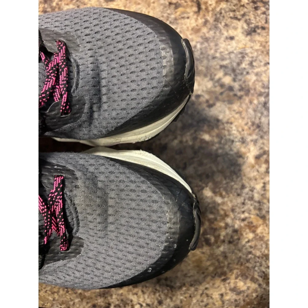 Brooks Divide 2 Womens Trail Running Shoes Black Pink Gray 1203421B069 Size 8.5